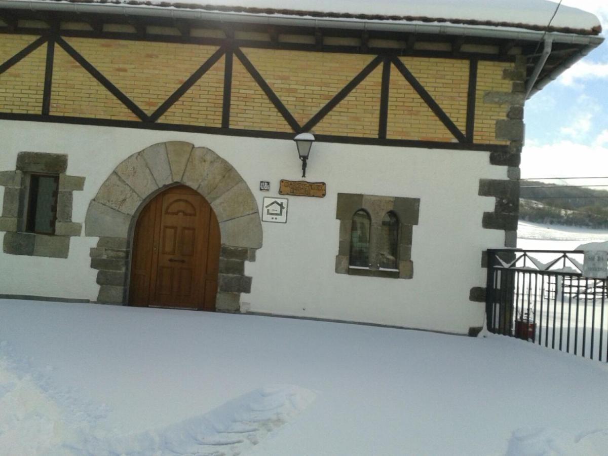 Casa Rural Oihan - Eder Apartment Espinal-Auzperri ภายนอก รูปภาพ
